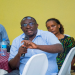An editor from Pambazuko newspaper, Peter Nyanje, contributes during the dissemination session in Dar es Salaam.